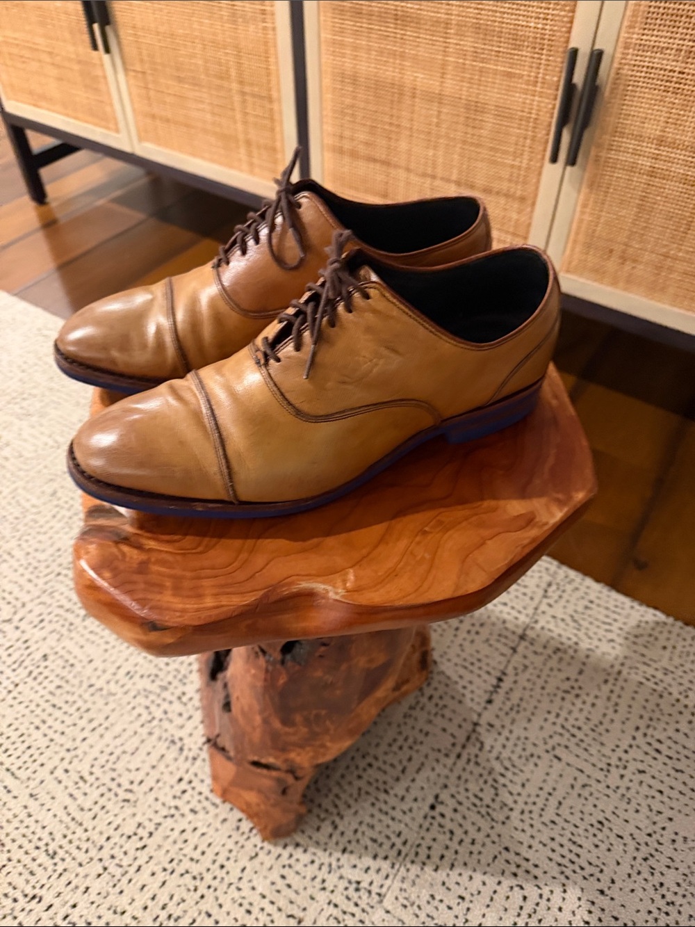 Allen Edmonds Tan/Brown Leather Cap-Toe Oxfords (wide)